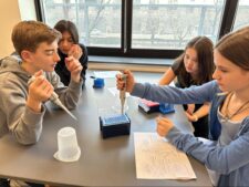 Fieldston Middle 7th Graders do a DNA lab experiment